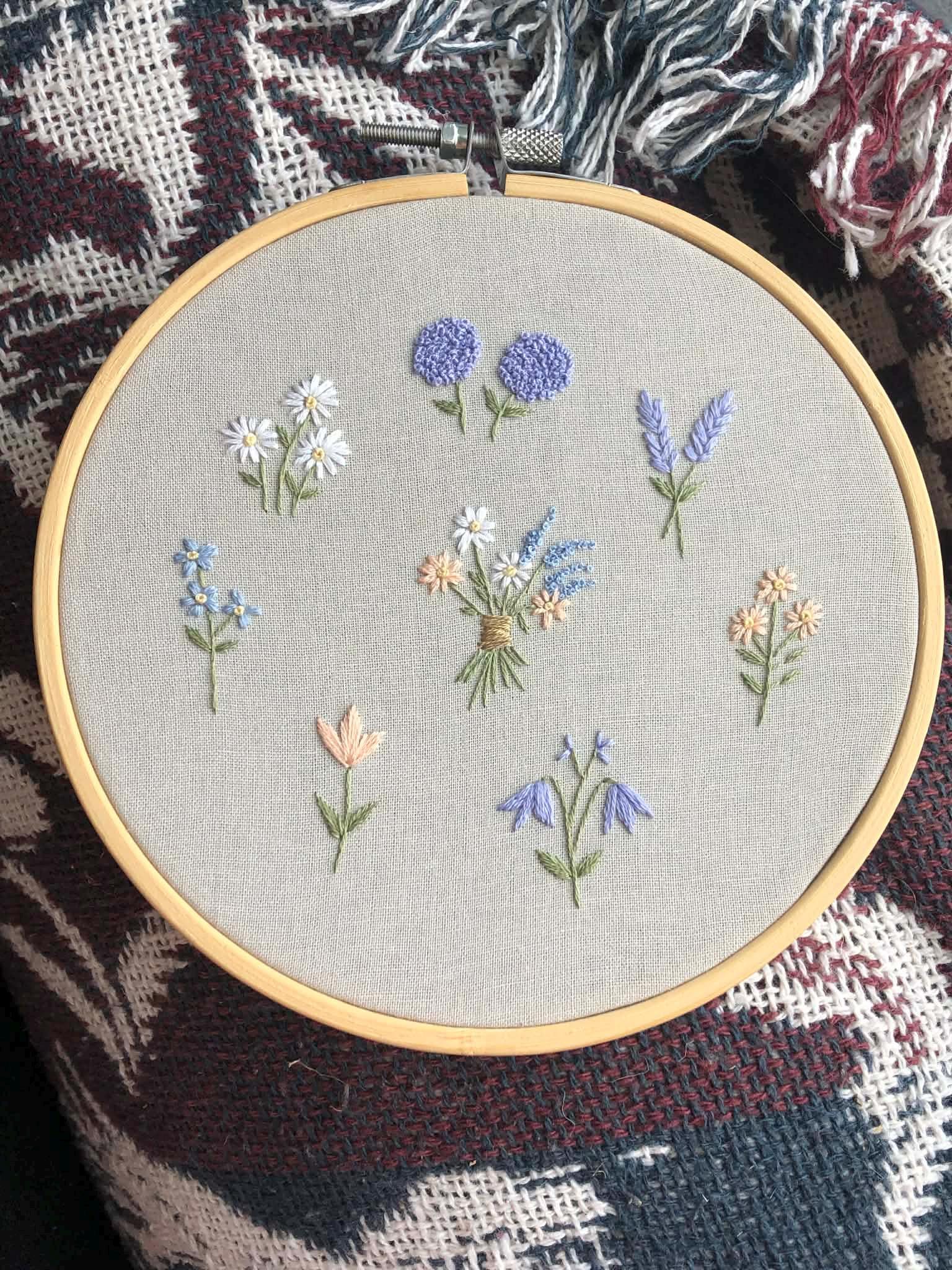 Tiny Flowers Hand Embroidery Pattern: Beginner Embroidery Floral Design ...