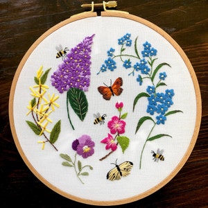 Embroidery PDF pattern Long Live The Spring, easy for beginners, purple lilac, forsythia, crabapple, pansy, forget-me-not, butterfly, bees image 7