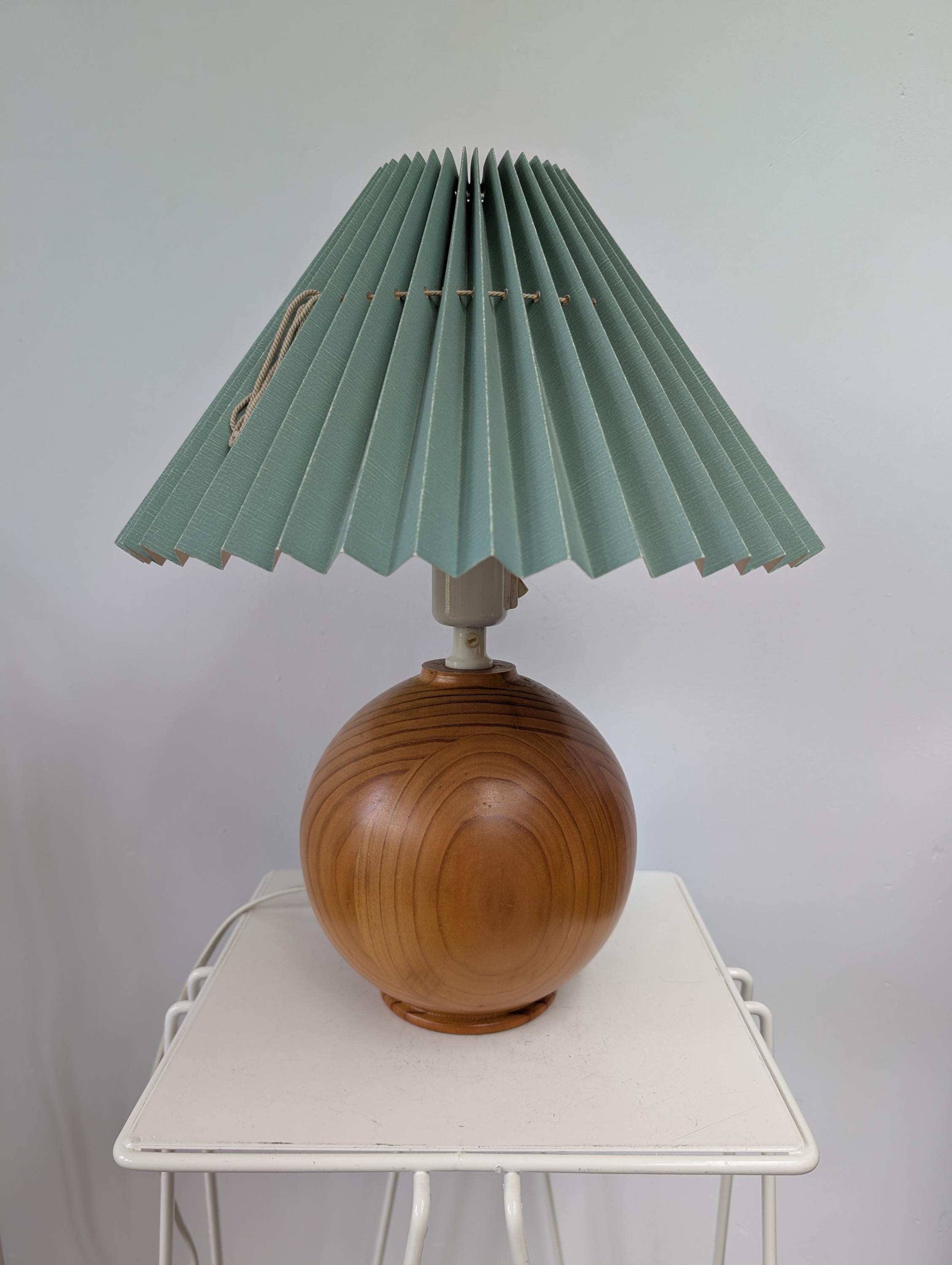 伊80sLampe de Bureau社製 イタリア ヴィンテージ Vintage MID CENTURY Design IKEA Presto 17 Heavy Pine Wooden Round