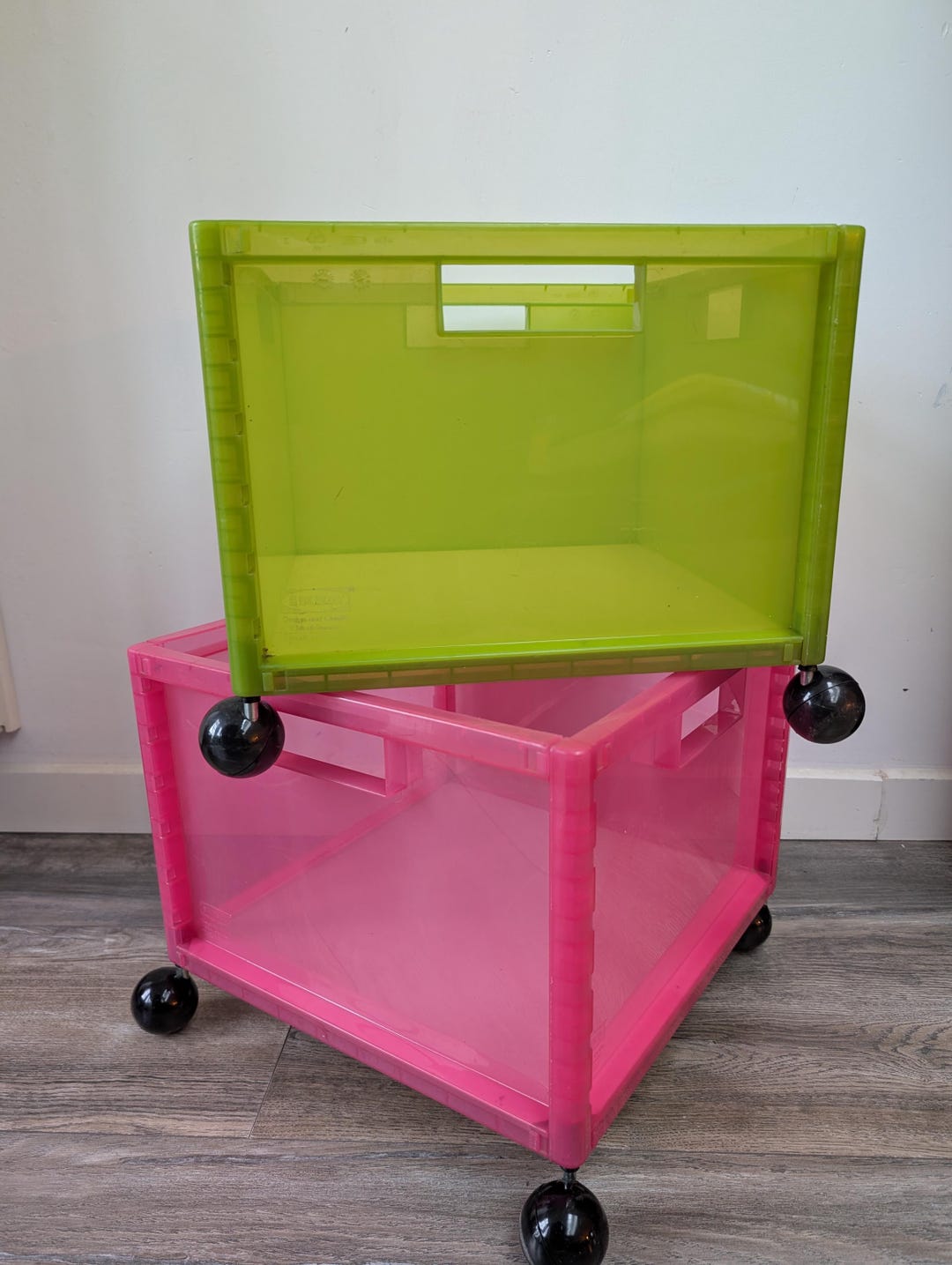 Caisse de rangement/disque vinyle transparente IKEA MÄRD style Memphis vintage des années 80/90