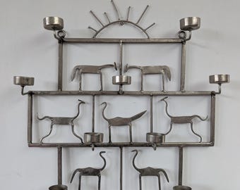 Portavelas de pared metálico de diseño BRUTALISTA vintage con animales esculturales de los años 80.