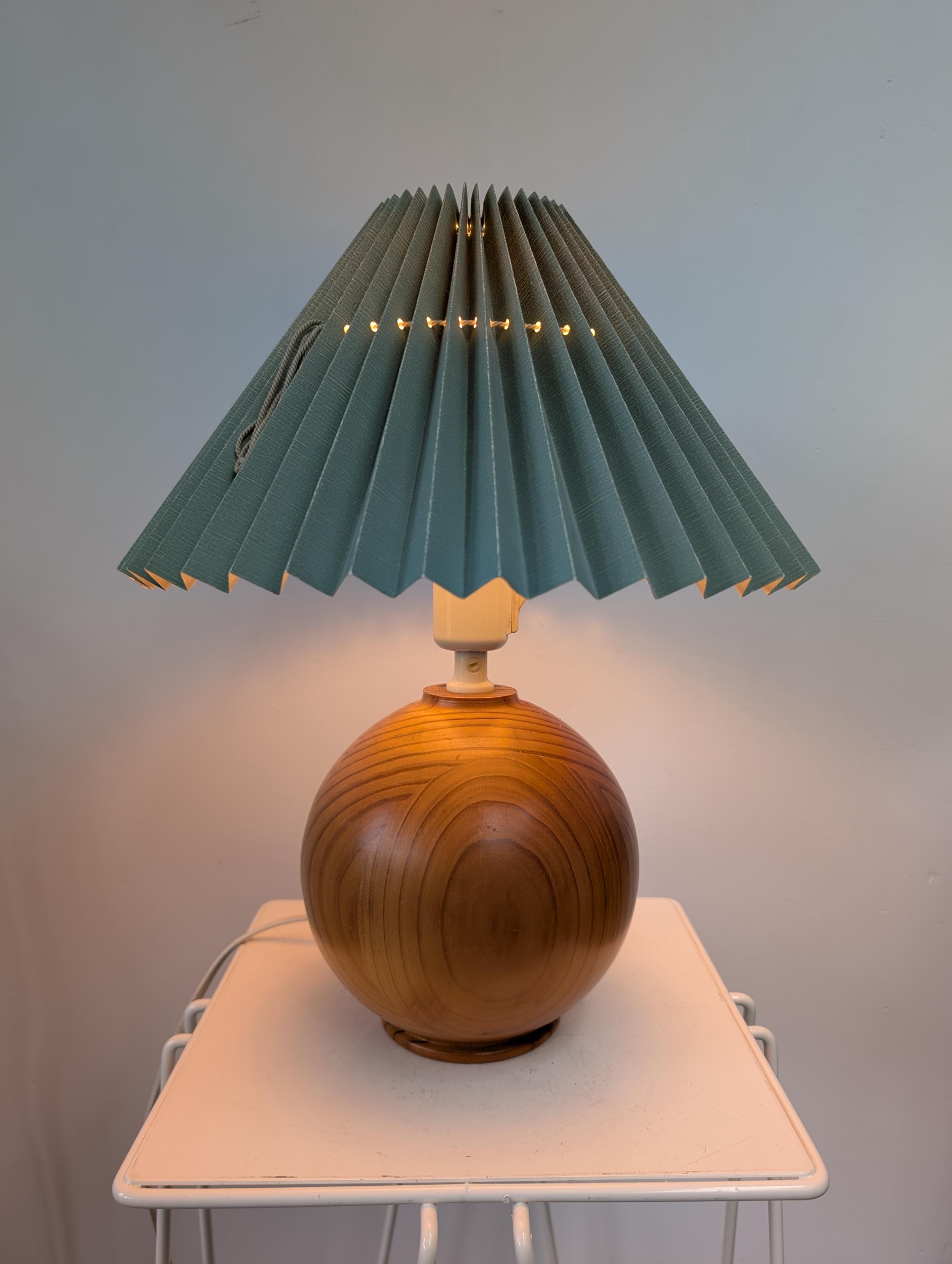 Vintage MID CENTURY Design IKEA Presto 17 Heavy Pine Wooden Round