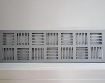 Gran soporte de pared metálico para CD de IKEA, estilo posmoderno, de los años 90.