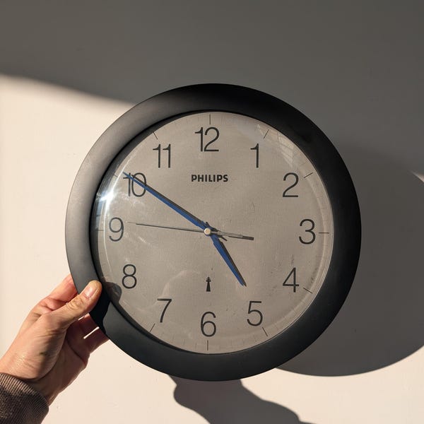 Vintage Postmodern style PHILIPS HL 5291 wall clock radio controlled from the 80s