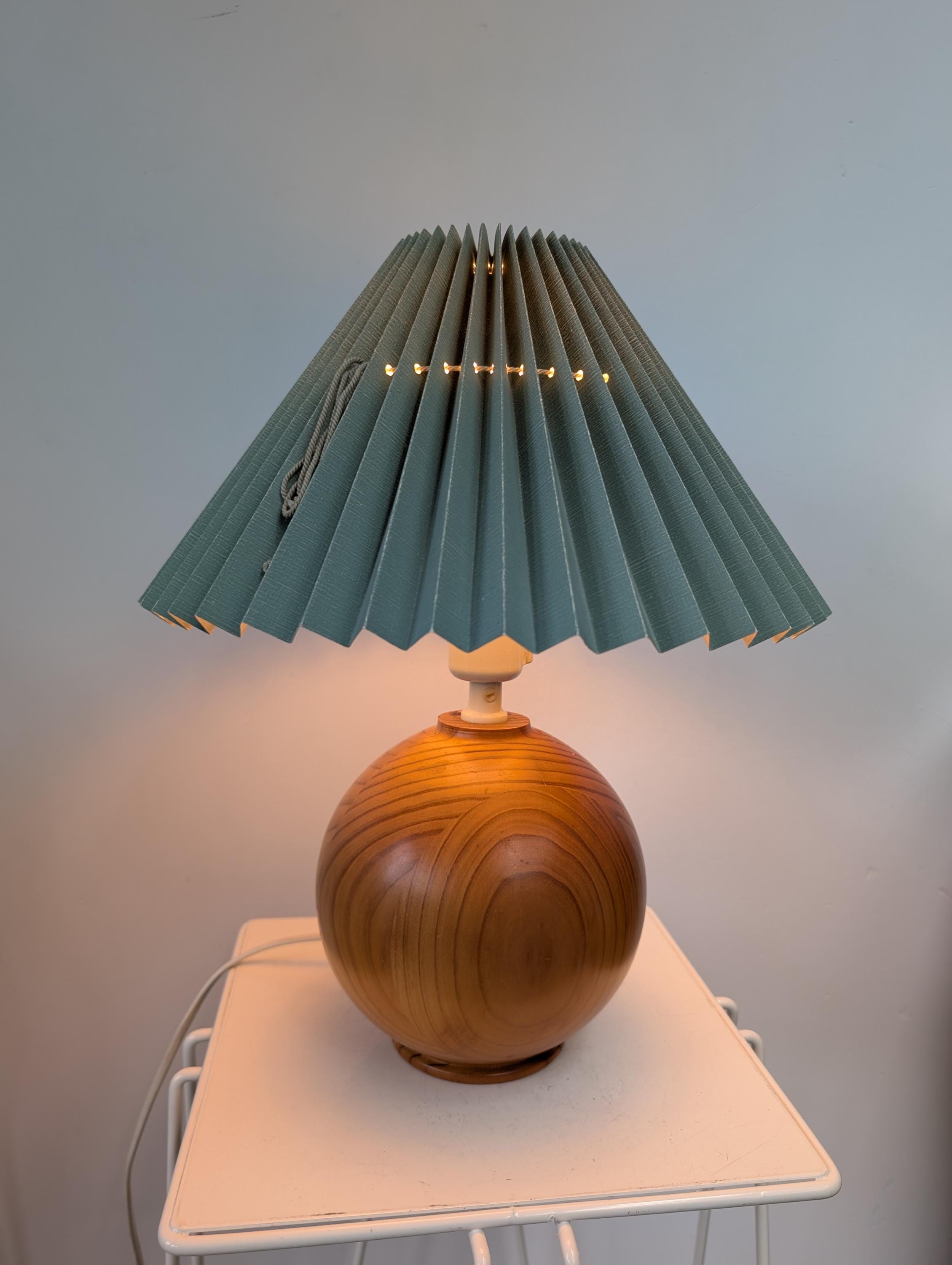Vintage MID CENTURY Design IKEA Presto 17 Heavy Pine Wooden Round