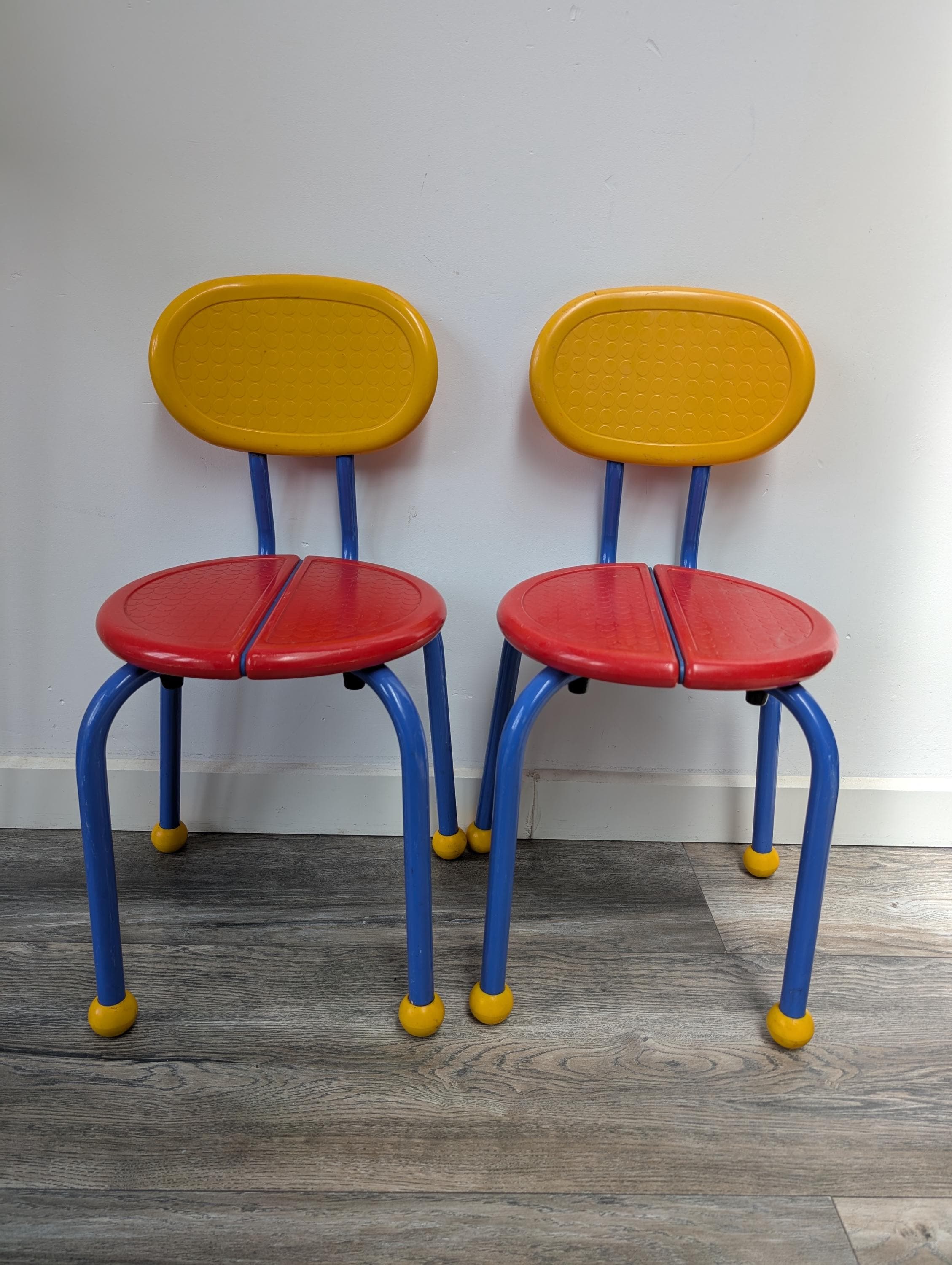 Memphis Chair - Etsy