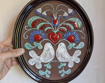 Placa de pared de cerámica GABRIEL Sweden de estilo vintage de mediados de siglo, diseñada por INGEGÄRD en los años 70/80.