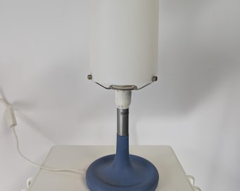 Vintage POSTMODERN design IKEA B0010 table lamp from the 90s