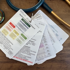 Conjunto de 10 cartões de bolso educacionais sobre saúde, enfermagem e medicina, incluindo ferramenta de triagem de sepse (criança) + cartão pediátrico de ELA/anafilaxia
