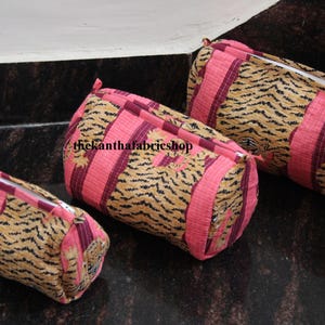 Indische handgemachte Frauen Make-up-Tasche und Geldbörse, Baumwolle waschen gesteppte Kulturbeutel Einzigartige Tiger gedruckt handgemachte Beutel Tasche, Geschenk für Geburtstag