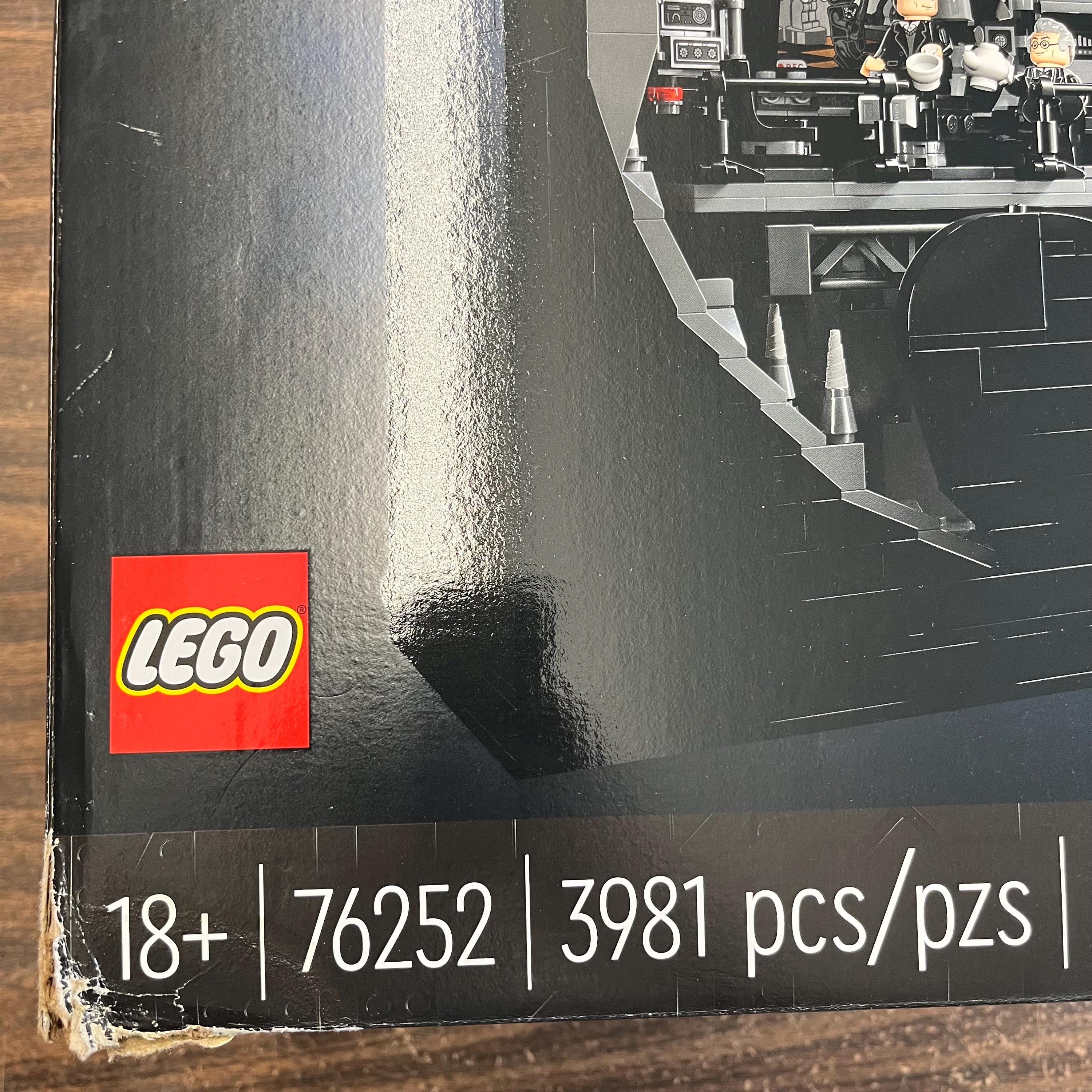 LEGO Batcave Shadow Box Set 76252 - Open Box (local Pickup Only 
