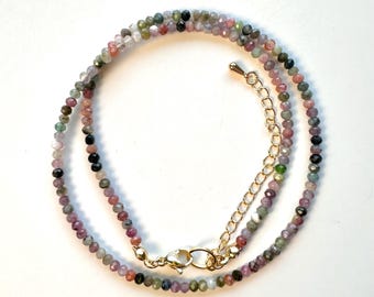 Collier ras de cou rondelle naturelle à facettes en TOURMALINE, fermoir plaqué or 18 carats, pierre de naissance d&#39;octobre
