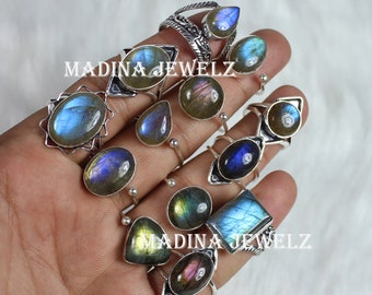 Bellissimo lotto di anelli in labradorite, anello multicolore, anello di forme e dimensioni miste, anello all'ingrosso, anello con pietra preziosa, anello in argento sterling, anello a castone