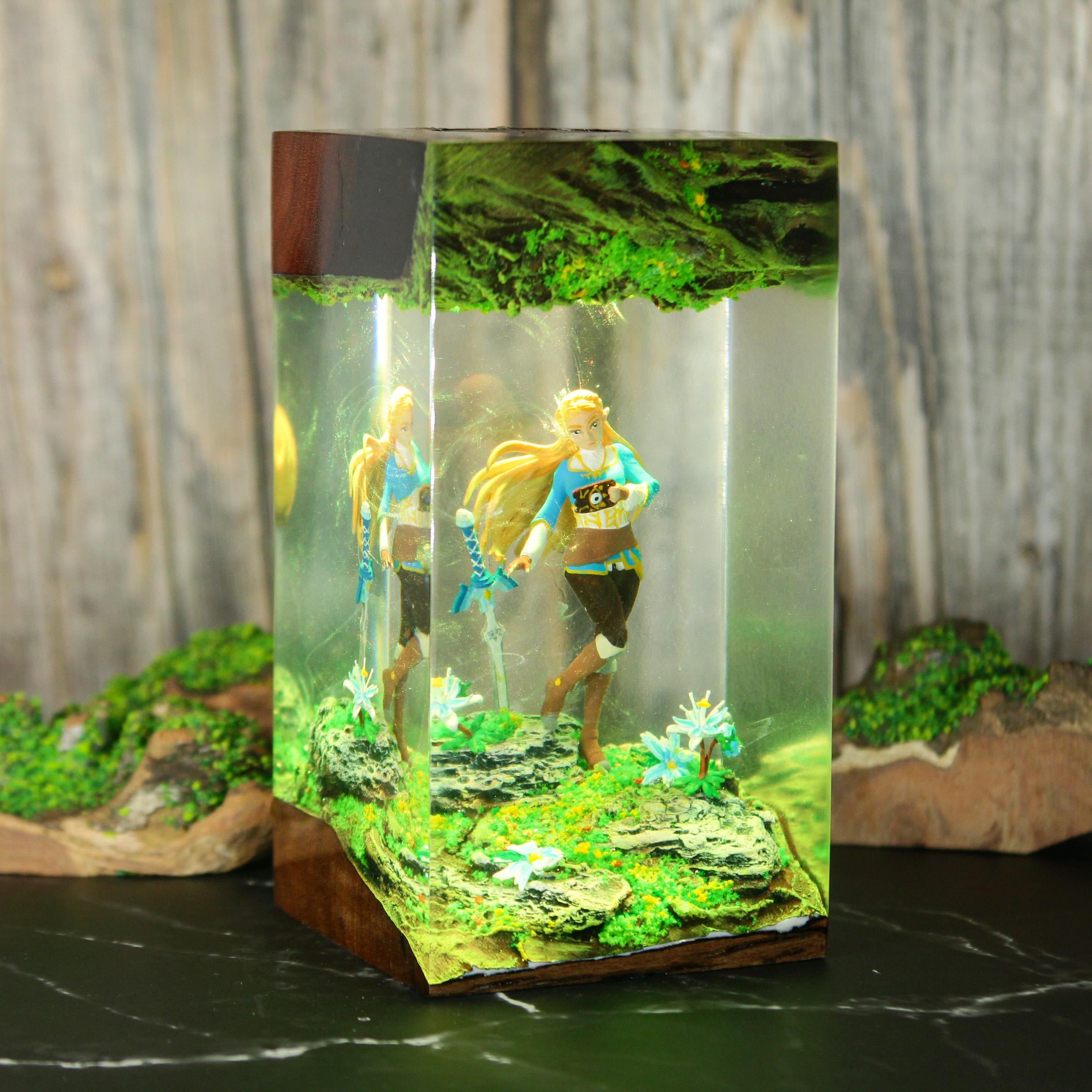 Princess Zelda Diorama Resin Lamp: Handmade Tears of the Kingdom
