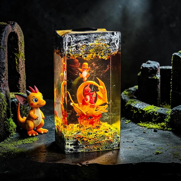 Luminária Pokémon feita à mão: Luminária de mesa exclusiva em resina.