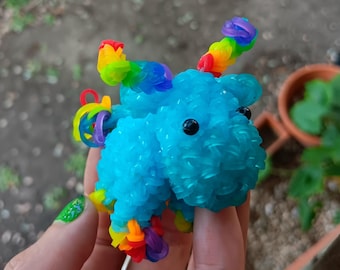 Loomigurumi Rainbow Bull