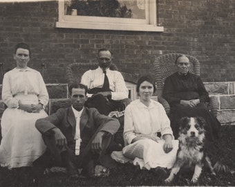 original trimmed RPPC family & dog