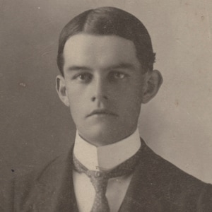 Young Man in Starched Collar – Lynn, Mass. – Original Mounted Photo