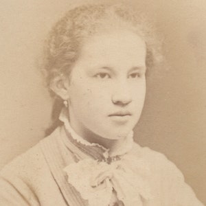 original cdv of girl, Boston