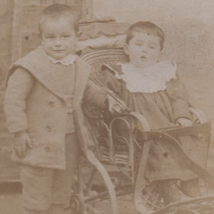 cdv two adorable children holding hands