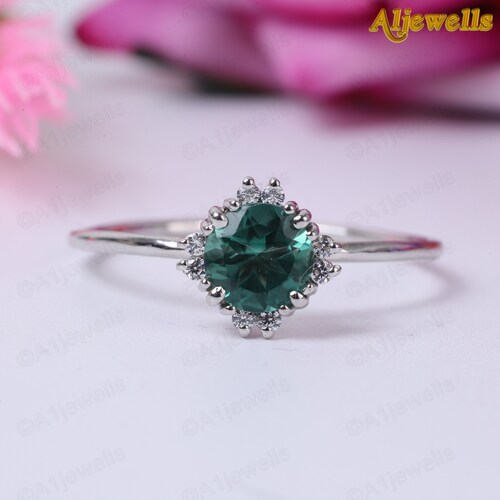 Teal Sapphire Ring Montana Sapphire Engagement Ring Round Lab Teal Sapphire Ring Teal Blue Green Sapphire Ring Teal sapphire engagement ring