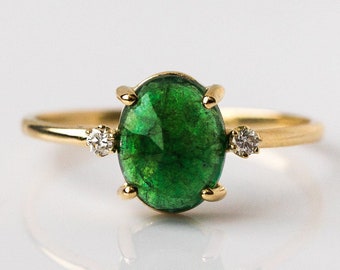 Anillo de compromiso de cuarzo verde, oro amarillo de 14k, engaste de garras, regalo personalizado para él.