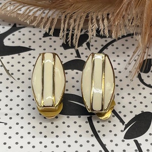 1980&#39;s Earrings, 80s Gold tone Earring,1980s Earrings, Vintage Fashion Accessory Earrings