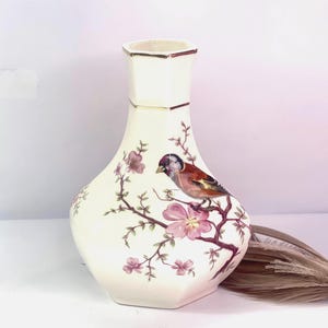 Vintage Royal Worcester Palissy Goldfinch Bud Vase, Hexagonal Fine Porcelain Bird & Cherry Blossom Flower Pot Retro English Cottage Decor
