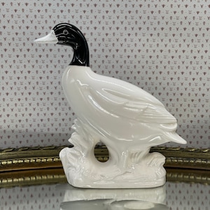 Duck Figurine Black headed Duck, Duck sculpture, White Duck, vintage duck, ceramic duck, duck ornament, duck figurine.