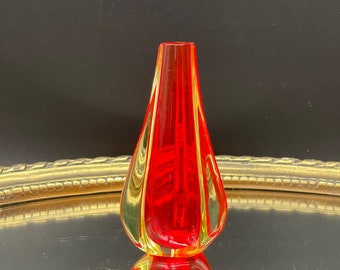 vintage Art Glass Murano, verre d’art vintage, vase ailé Sommerso rouge et jaune en verre