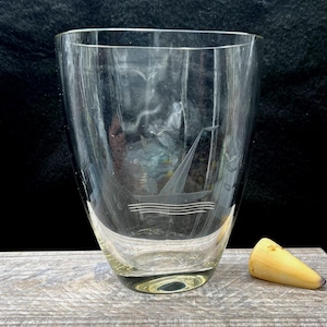 Strombergshyttan Vase with Etching of Sailing Boat and Seagulls, Sweden