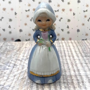 Campana de porcelana holandesa con niña vestida de flores y vestido azul - Adorno vintage - Figura de campana de cena - Campanas de niña holandesa