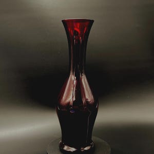 Vaso in vetro rosso vintage anni '70 – Elegante arredamento retrò per la casa