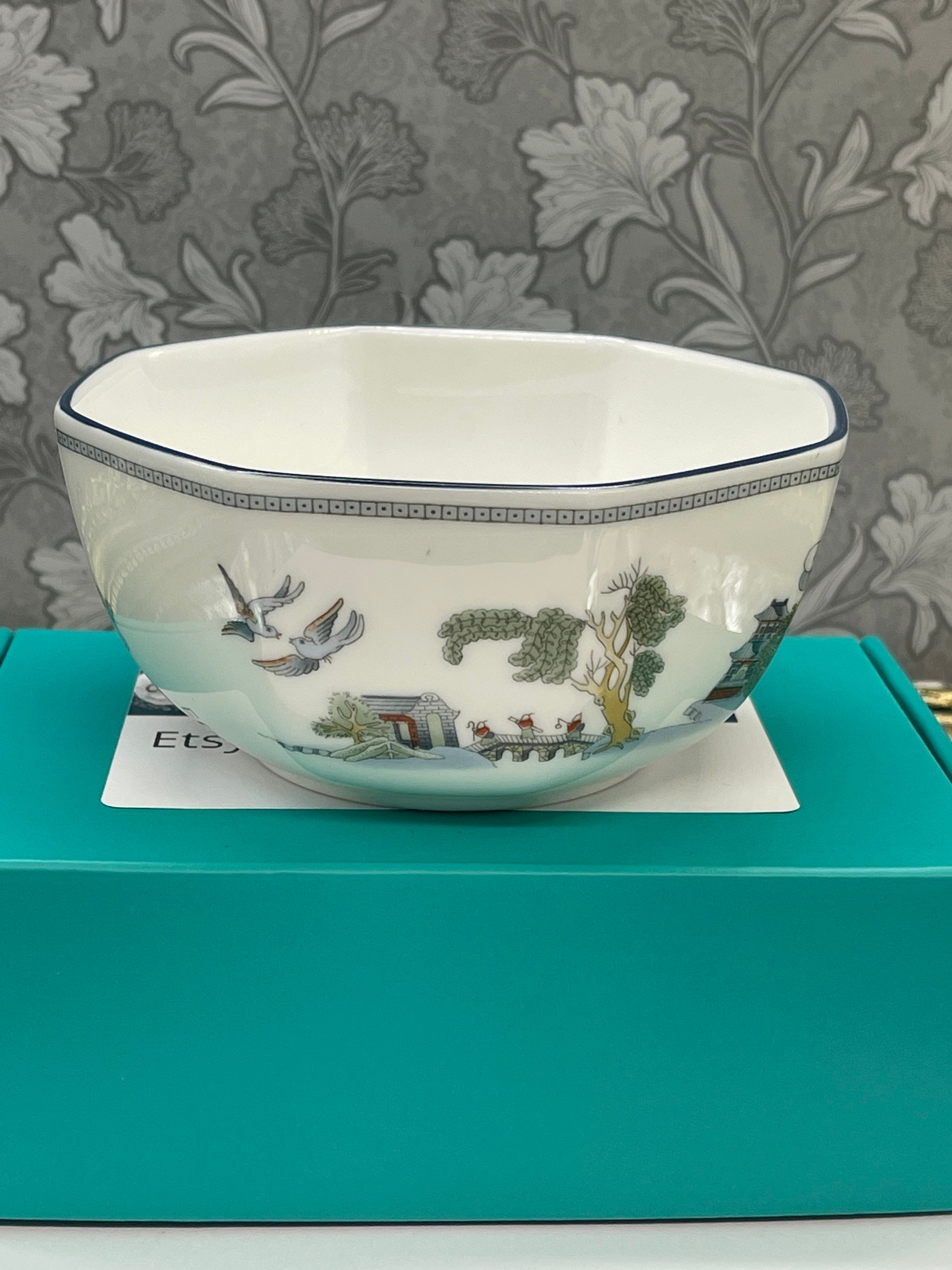 Vintage Wedgwood Bowl Chinese Legend Bone China Bowl Etsy chinese-bowl-late-ming-1368-1644-bada