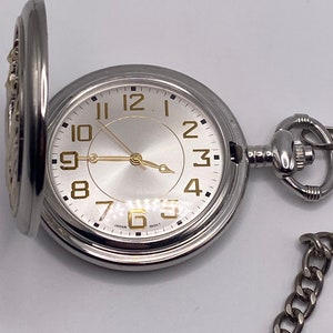 Vintage stag deer pocket watch, watch with a chain, battery pocket watch, working pocket watch, mens pocket watch