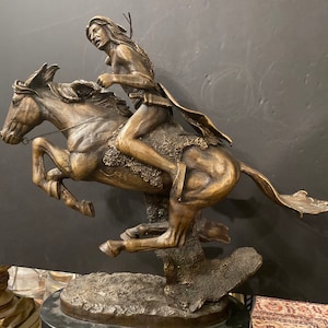 Frederick Remington, Bronze Statue, American Indian Bronze Sculpture, American Art, American artist, Old American West