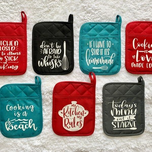 Personalized pot holder for any occasion; oven mitt; cheap gift; Gift idea; Gift for Friend; neighbor gift; coworker gift; cute gift for mom