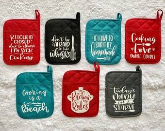 Personalized pot holder for any occasion; oven mitt; cheap gift; Gift idea; Gift for Friend; neighbor gift; coworker gift; cute gift for mom