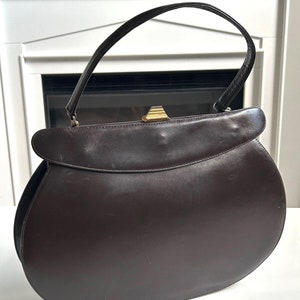 Medium 1960s chocolate brown leather(?) handbag, vintage pocket book, Douglas Rae purse