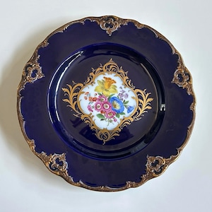 Small early 20th C Meissen porcelain cobalt blue floral plate, Meissen crossed swords, Germany