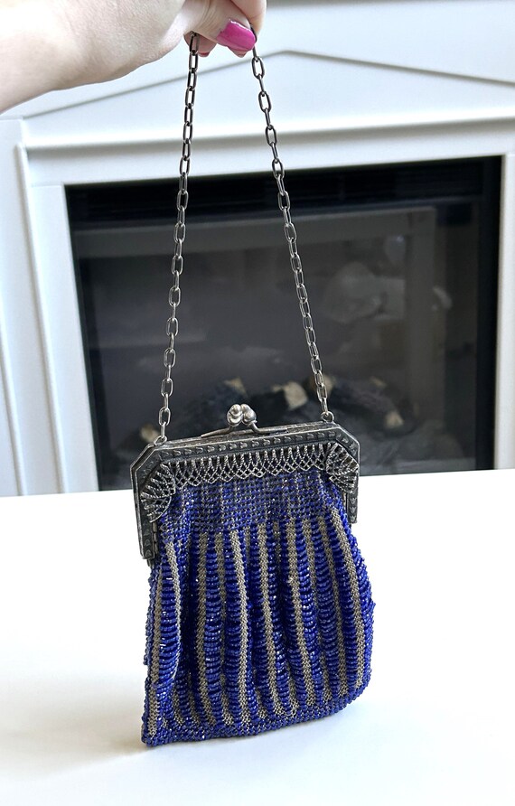 Art Deco cobalt blue glass beaded purse, 1920s fl… - image 6