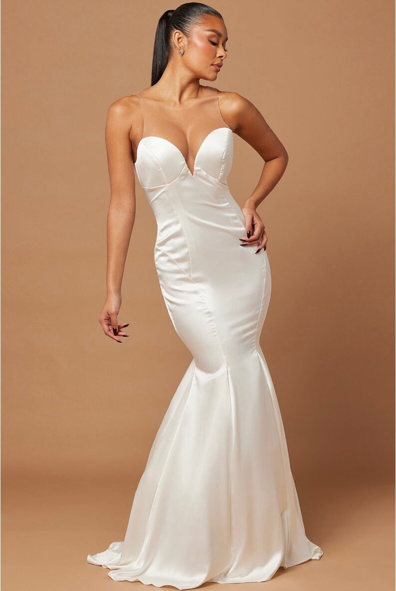 Astee T2005 Fitted Sleek Twisted Halter Top Satin Mermaid Gown
