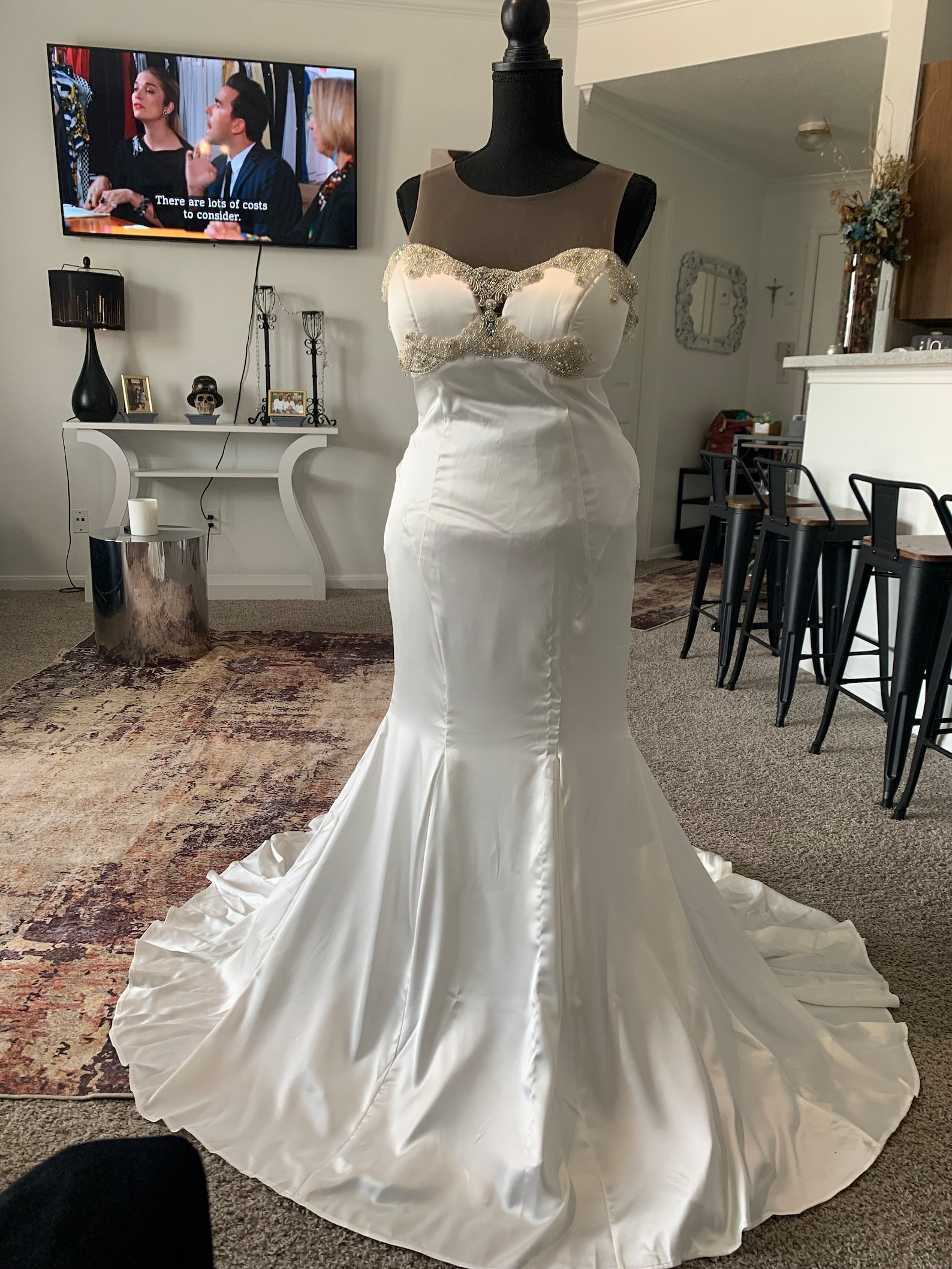 GLITTER STRETCH SATIN MERMAID GOWN