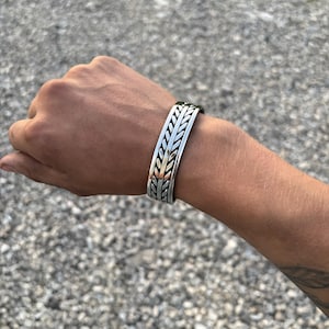 Welder bracelets - Etsy 日本