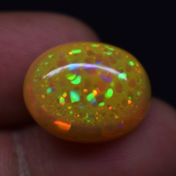 8.10 Carat 17.5x14x6.7 MM Galaxy Fire Ethiopian Welo Opal Oval Shape Cabochon Loose Gemstone.