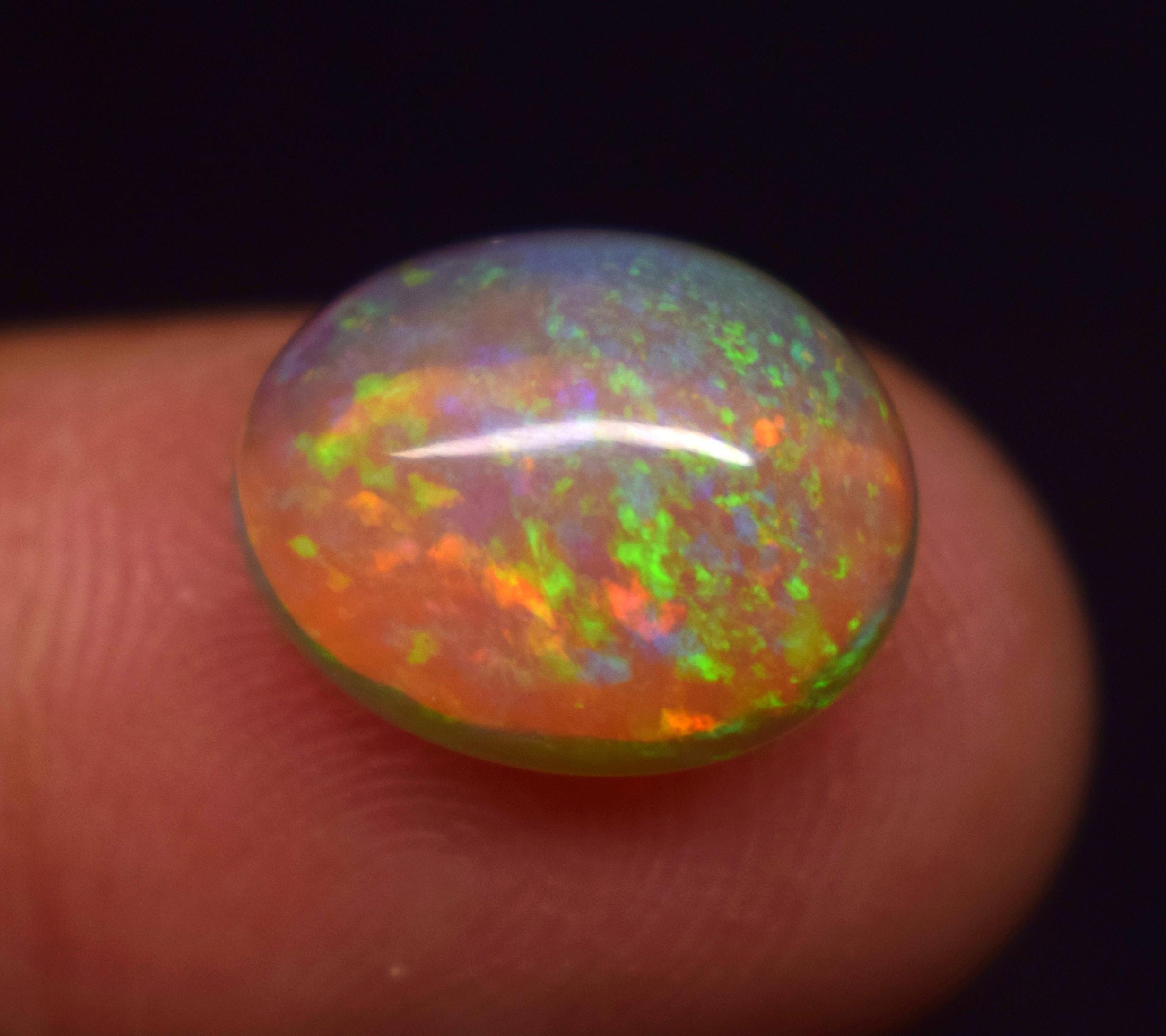 ボルダーオパール ルースストーン 2.81 ct Fancy Shape (14 x 7 mm