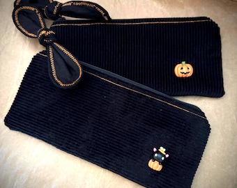 Piórnik w stylu Halloween