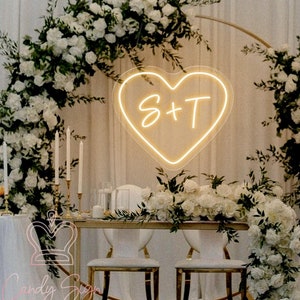 Insegna al neon per matrimonio con iniziali personalizzate, insegna al neon per matrimonio con iniziali minimaliste, luce al neon a forma di cuore rosa per matrimonio, regali di matrimonio unici per coppia
