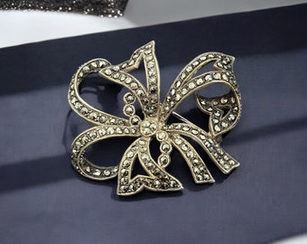 Broche de plata de los años 30