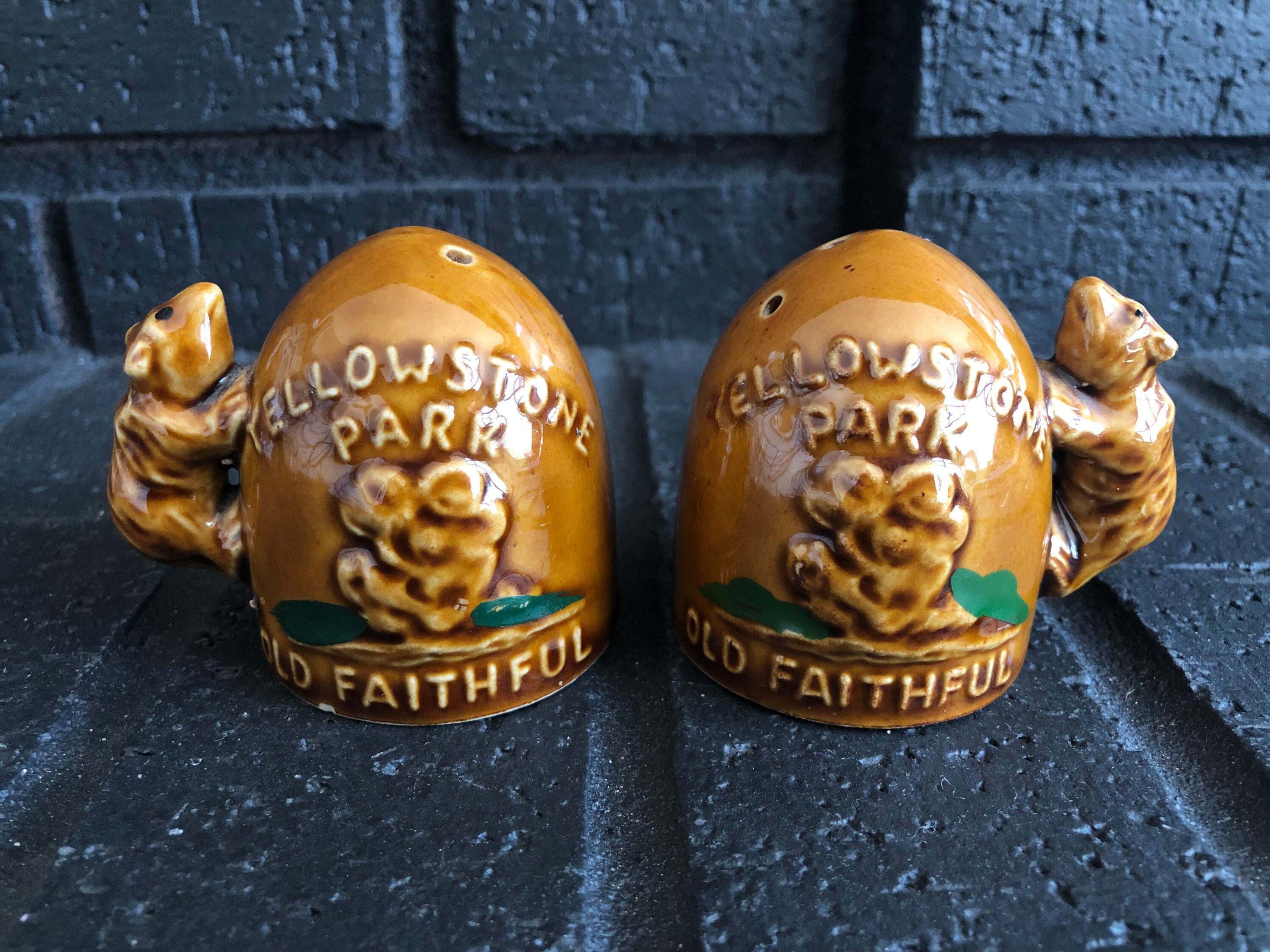 Vintage Yellowstone Salt and Pepper Shakers Old Faithful Bears Etsy